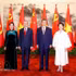 Party General Secretary and State President To Lam, his Chinese counterpart Xi Jinping and their spouses in a joint photo in Beijing on April 15, 2026. (Photo: VNA)