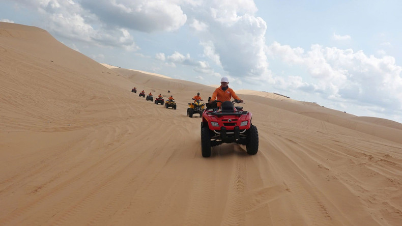 The site also captivates nature lovers and artists, inspiring boundless creativity. The site also captivates nature lovers and artists, inspiring boundless creativity.