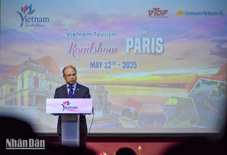 Vietnamese Ambassador to France Dinh Toan Thang. Vietnamese Ambassador to France Dinh Toan Thang.