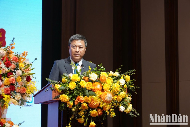 Dr Nguyen The Anh, a senior physician and director of Huu Nghi Hospital, has been leading scientific conferences focused on key factors in managing elderly patients. Dr Nguyen The Anh, a senior physician and director of Huu Nghi Hospital, has been leading scientific conferences focused on key factors in managing elderly patients.