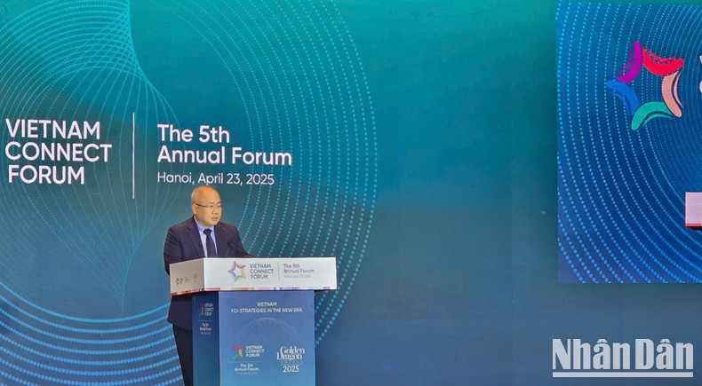 Deputy Minister of Finance Do Thanh Trung discussing the government's continued focus on the FDI sector. Deputy Minister of Finance Do Thanh Trung discussing the government's continued focus on the FDI sector.