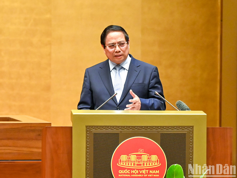 Prime Minister Pham Minh Chinh delivered a presentation on the draft documents for the 14th National Party Congress. Prime Minister Pham Minh Chinh delivered a presentation on the draft documents for the 14th National Party Congress.