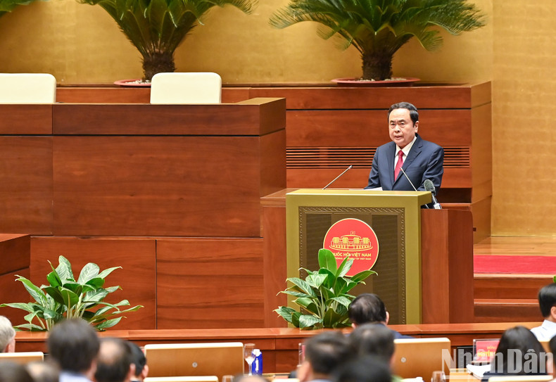 National Assembly Chairman Tran Thanh Man presented a topic on “Amendments to the Constitution and legal system; Orientation for the election of deputies to the 16th National Assembly and People’s Councils at all levels for the 2026–2031 term.” National Assembly Chairman Tran Thanh Man presented a topic on “Amendments to the Constitution and legal system; Orientation for the election of deputies to the 16th National Assembly and People’s Councils at all levels for the 2026–2031 term.”