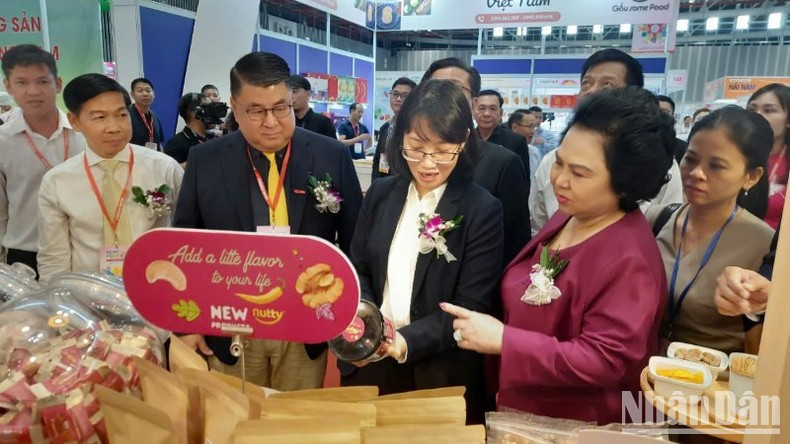 Delegates visiting booths at the exhibition