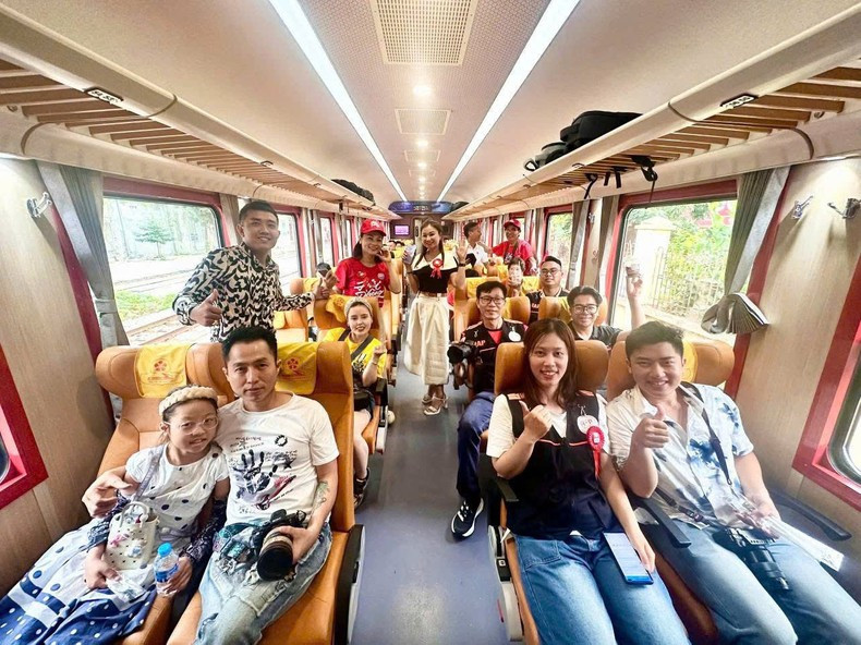 Visitors enjoy the onboard experience. Visitors enjoy the onboard experience.