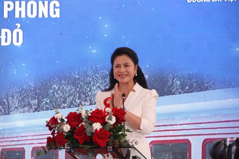 Tran Thi Hoang Mai, Director of the Hai Phong Department of Culture, Sports and Tourism. Tran Thi Hoang Mai, Director of the Hai Phong Department of Culture, Sports and Tourism.