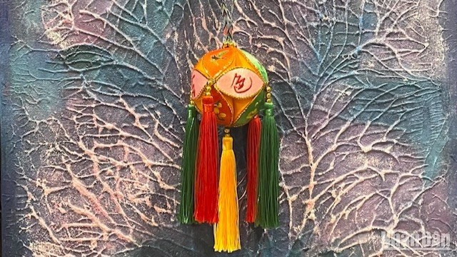 The decorative ball acts as a cultural envoy for China around the world. The decorative ball acts as a cultural envoy for China around the world.