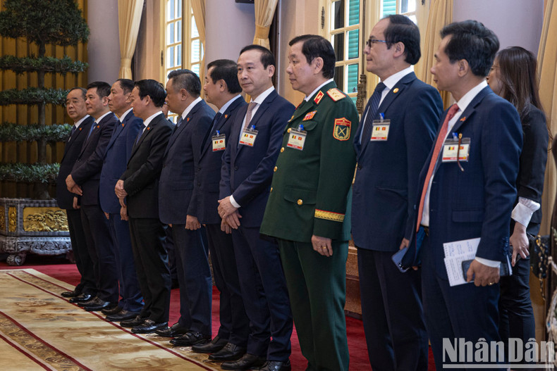 Delegates at the Vietnam-Belgium Cooperation Document Handover Ceremony.