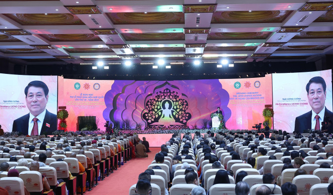 State President Luong Cuong speaks at the opening ceremony of the UN Day of Vesak Celebrations 2025 in Ho Chi Minh City on May 6. (Photo: VNA) State President Luong Cuong speaks at the opening ceremony of the UN Day of Vesak Celebrations 2025 in Ho Chi Minh City on May 6. (Photo: VNA)