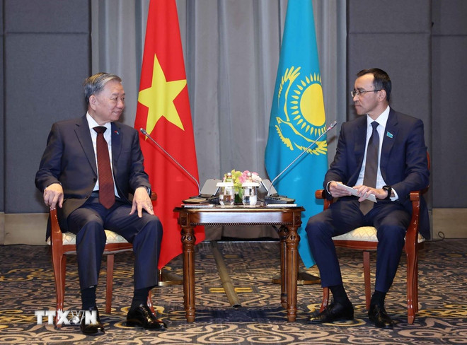 General Secretary To Lam met with Chairman of the Senate of the Parliament of Kazakhstan Maulen Ashimbayev. (Photo: VNA) General Secretary To Lam met with Chairman of the Senate of the Parliament of Kazakhstan Maulen Ashimbayev. (Photo: VNA)
