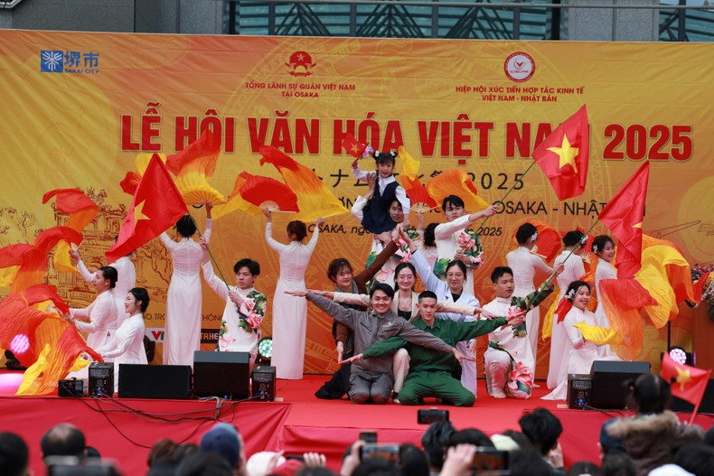 Special performances within the framework of the festival.