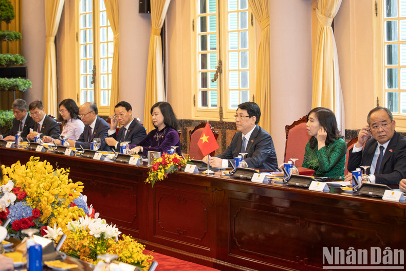 State President Luong Cuong and members of the Vietnamese delegation at the talks. State President Luong Cuong and members of the Vietnamese delegation at the talks.