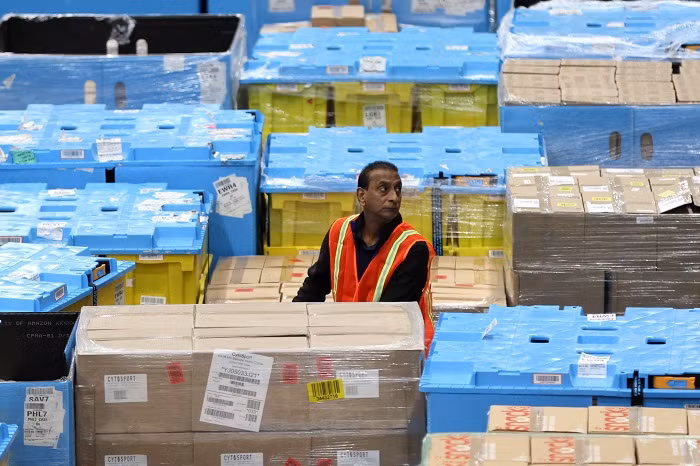 U.S. job growth bounced back in November after weak numbers in the previous month, with employers adding 227,000 jobs and the unemployment rate ticking up to 4.2 percent, the U.S. Labor Department reported Friday.