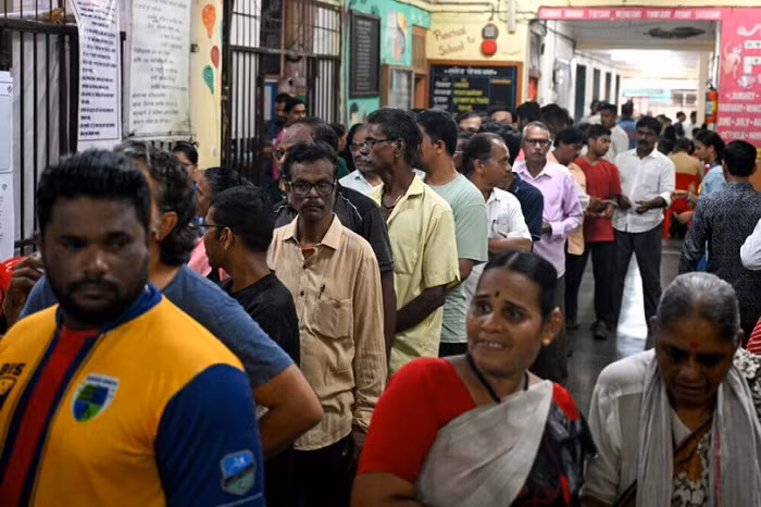  India began voting in the fifth phase of its mammoth general elections on Monday. The world's largest election began on April 19 and will conclude on June 1, with votes set to be counted on June 4.