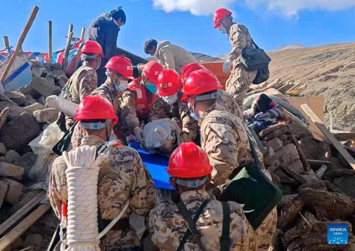 A total of 126 people have been confirmed dead and 188 others injured after a 6.8-magnitude earthquake jolted southwest China's Xizang Autonomous Region on Tuesday morning, toppling thousands of rural houses on the northern slope of the Himalayas. All-out rescue efforts underway to save lives and minimize casualties following the quake. (Photo: Xinhua)
