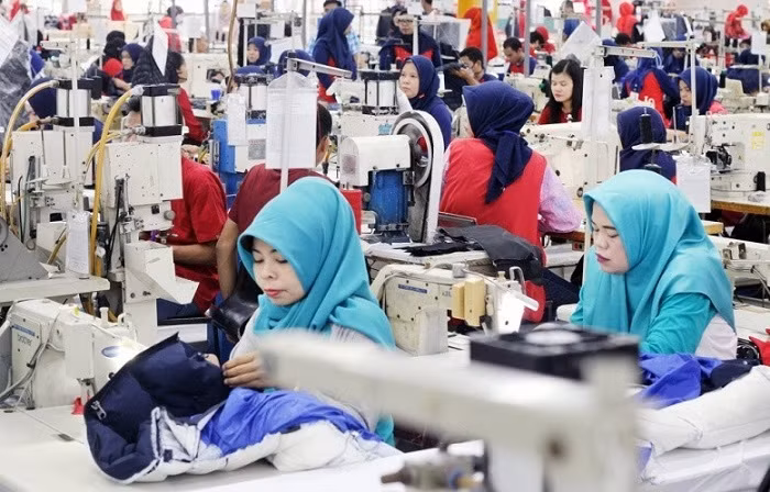 Indonesian President Prabowo Subianto pledged on Thursday that the government would continue working hard to establish a fair, productive, and sustainable labor system, ensuring welfare and justice for workers. (Image for Illustration)