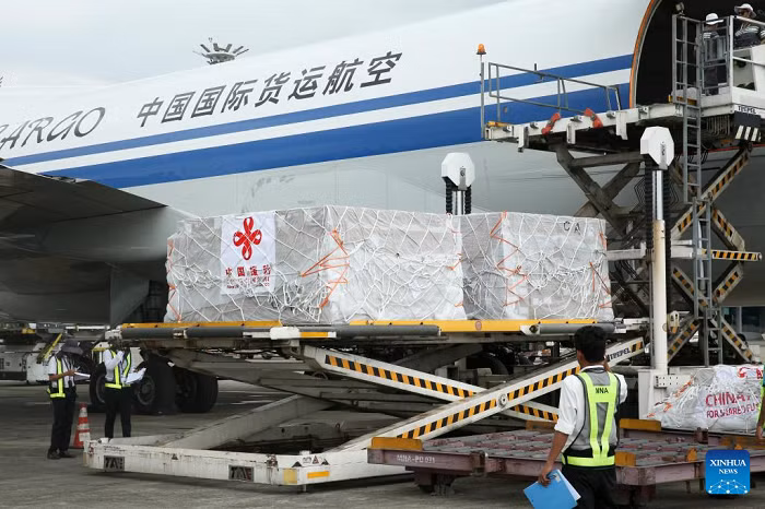 The sixth batch of emergency humanitarian aid dispatched by the Chinese government arrives at Yangon International Airport in Myanmar on April 11, 2025. The aid supplies include 26 tents, 2,000 sets of single-person outdoor cooking equipment, 10,000 solar lamps, 38,880 bars of soap, 38,880 bottles of shower gel, 38,880 bottles of shampoo, 38,880 tubes of toothpaste, 38,880 sets of toothbrushes, and 38,880 bags of laundry detergent, with a total weight of over 91 tons. (Photo: Xinhua)