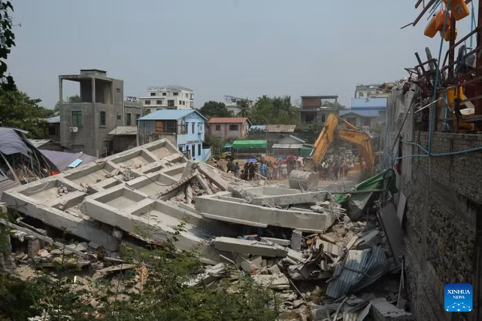 This photo shows rescue operations underway in Mandalay, Myanmar, March 29, 2025. The devastating earthquake in Myanmar has claimed 1,002 lives, left 2,376 injured, and 30 people reported missing, according to the Information Team of the country's State Administration Council (SAC) in a report at around 11:20 a.m. local time Saturday. (Photo: Xinhua)