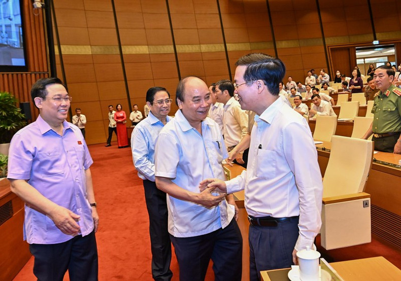 Cadres grasp resolutions adopted at fifth plenum of 13th Party Central Committee ảnh 1 Cadres grasp resolutions adopted at fifth plenum of 13th Party Central Committee ảnh 1