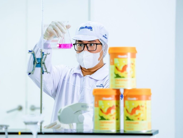 By strengthening research and development and driving product innovation, Vinamilk has pioneered the introduction of a breakthrough 6-HMO formula in nutritional solutions for children. (Photo: NGUYEN HOANG)