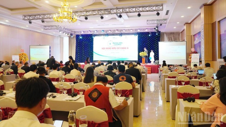 The 8th OAC is being held from September 17 to 19 with the participation of around 550 delegates from 33 countries and territories. The 8th OAC is being held from September 17 to 19 with the participation of around 550 delegates from 33 countries and territories.