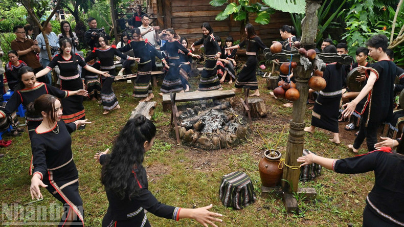 …and also helps ethnic communities strengthen their commitment to protecting traditional cultural values.