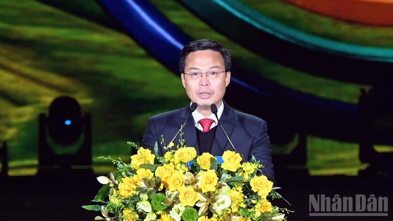 Vice Chairman Dinh Van Tuan affirms the global reputation of Lam Dong tea.