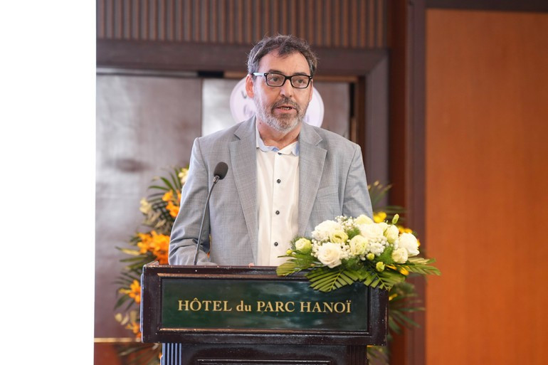 Santiago Alonso Rodriguez, First Counselor for Development Cooperation at the German Embassy in Viet Nam reviewed the development of bilateral relations between the two countries over the past 50 years. Santiago Alonso Rodriguez, First Counselor for Development Cooperation at the German Embassy in Viet Nam reviewed the development of bilateral relations between the two countries over the past 50 years.
