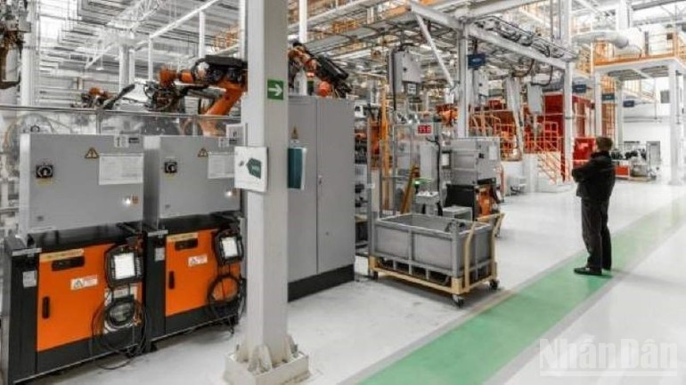 This robust growth in e-commerce is directly fuelling demand for industrial real estate, particularly in the warehousing and logistics segment.