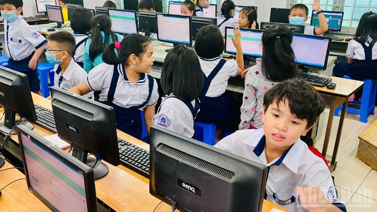The city constantly cares for education, health care and ensures social security policies in the area. The city constantly cares for education, health care and ensures social security policies in the area.