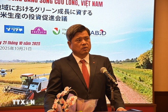 Vietnamese Deputy Minister of Agriculture and Environment Tran Thanh Nam addresses the event. (Photo: VNA)