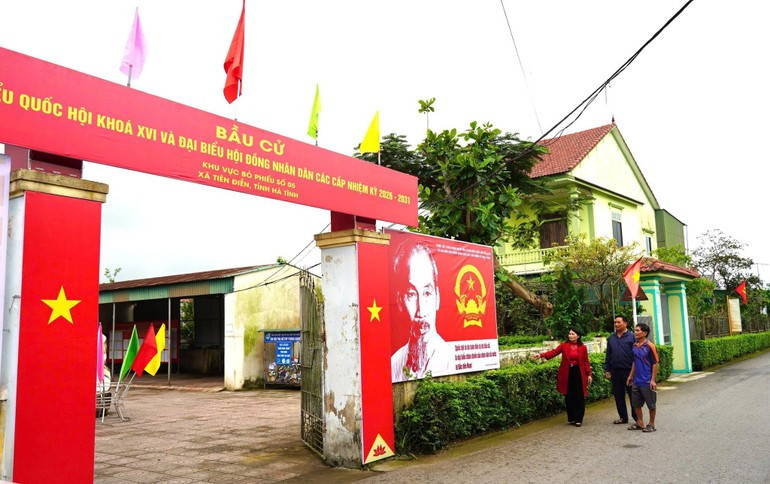Polling stations in Tien Dien Commune (Ha Tinh) are ready for the great national day.