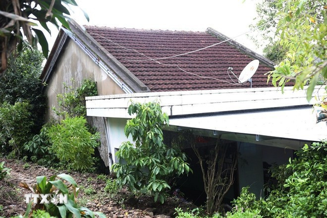 A house is damaged by flood in Dak Lak province. (Photo: VNA)