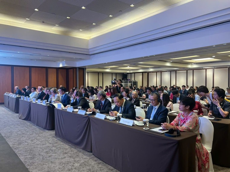 An overview of the celebration highlighting the cooperation achievements between the two nations. An overview of the celebration highlighting the cooperation achievements between the two nations.