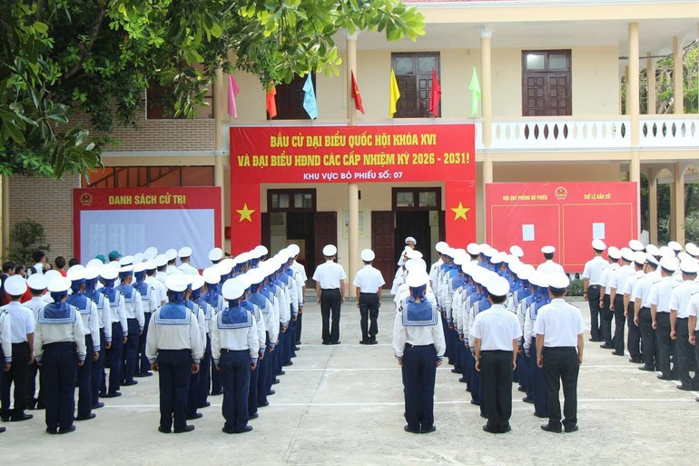 Lists of candidates are publicly posted in central and easily visible locations so that voters can conveniently observe, research, and learn about them.