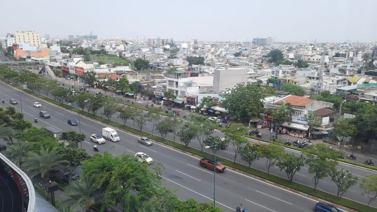 Following the merger, one of Ho Chi Minh City’s bottlenecks is the lack of synchronized investment in its road transport network. Following the merger, one of Ho Chi Minh City’s bottlenecks is the lack of synchronized investment in its road transport network.