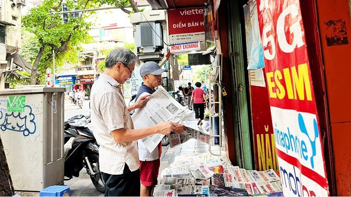 Reading print newspapers is still a daily habit of many people. Reading print newspapers is still a daily habit of many people.