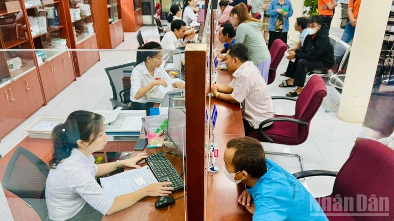 The city issues numerous policies to attract and retain competent personnel. The city issues numerous policies to attract and retain competent personnel.