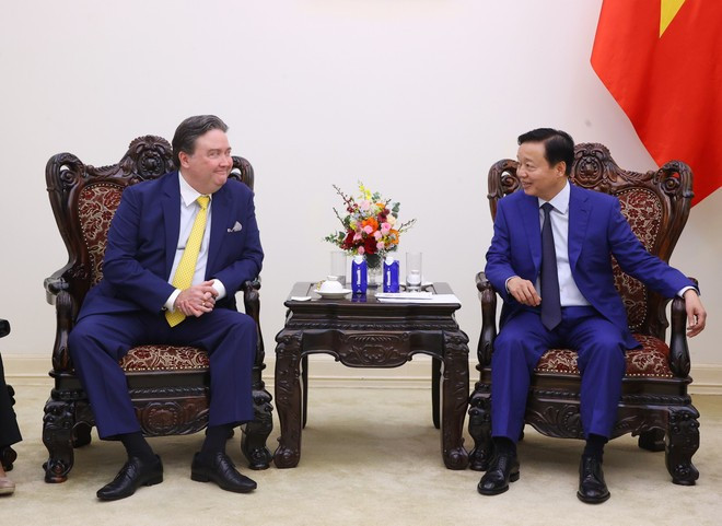 Deputy Prime Minister Tran Hong Ha (R) and US Ambassador to Viet Nam Marc Knapper. (Photo: VNA) Deputy Prime Minister Tran Hong Ha (R) and US Ambassador to Viet Nam Marc Knapper. (Photo: VNA)