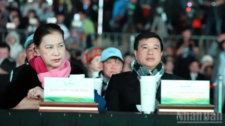 Former National Assembly Chairwoman Nguyen Thi Kim Ngan and Lam Dong Provincial Party Secretary Y Thanh Ha Nie Kdam attend the opening ceremony.