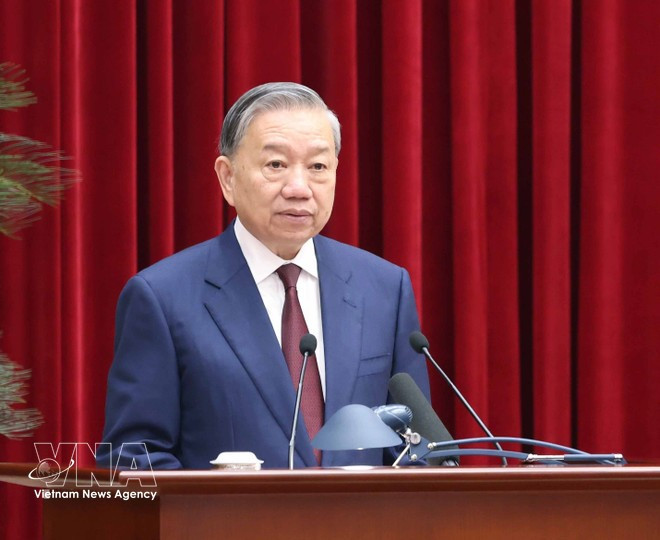 Party General Secretary To Lam speaks at the closing session of the second meeting of the 14th Party Central Committee. (Photo: VNA)