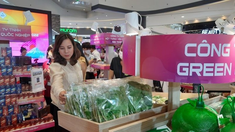 Consumers increasingly favour green and environmentally friendly food products. Consumers increasingly favour green and environmentally friendly food products.