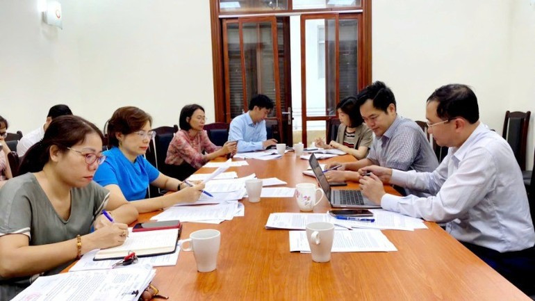 The Ministry of Justice's working group on researching and proposing amendments and supplements to a number of articles of the 2013 Constitution - the unit that synthesizes reports on comments on amending the 2013 Constitution. (Photo: TL) The Ministry of Justice's working group on researching and proposing amendments and supplements to a number of articles of the 2013 Constitution - the unit that synthesizes reports on comments on amending the 2013 Constitution. (Photo: TL)