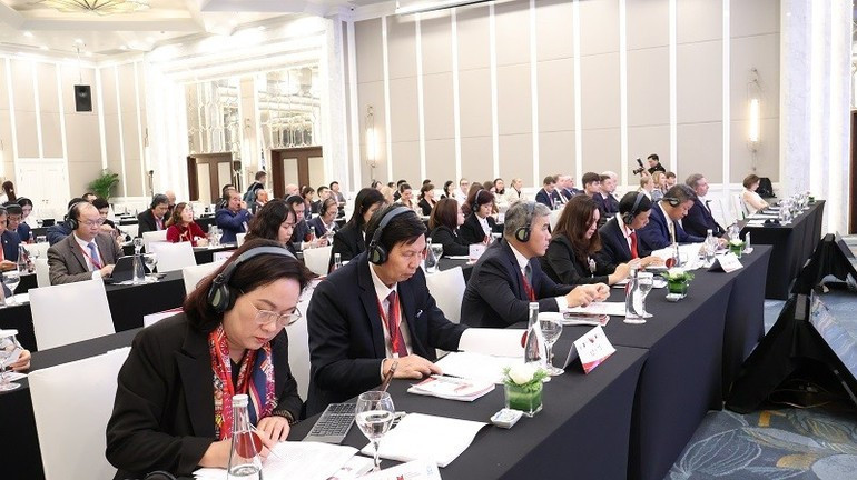 An overview of the forum.