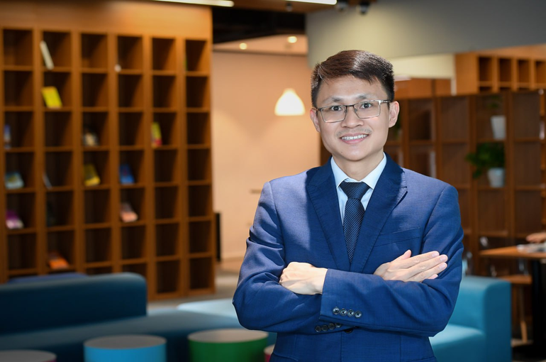 Deputy Director of the NIC Vo Xuan Hoai