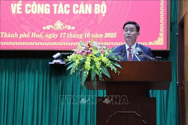 Nguyen Dinh Trung, Secretary of the Party Committee of the central city of Hue for the 2025–2030 tenure, speaks at the ceremony (Photo: VNA) Nguyen Dinh Trung, Secretary of the Party Committee of the central city of Hue for the 2025–2030 tenure, speaks at the ceremony (Photo: VNA)
