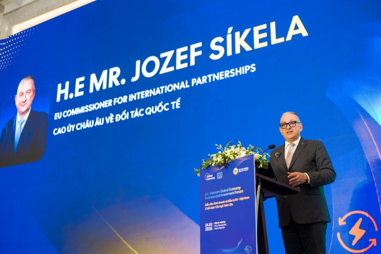 European Commissioner for International Partnerships Jozef Síkela speaks at the event (Photo: EUROCHAM)