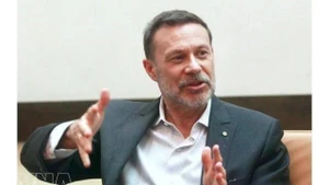Former Australian Ambassador to Vietnam Andrew Goledzinowski. Published by VNA