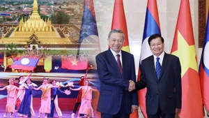 Nurturing the great friendship and enduring solidarity between Viet Nam and Laos