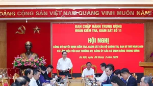 An overview of the conference to announce a decision of the Politburo and the Secretariat. (Photo: VNA)